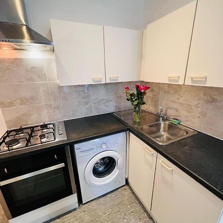 2 Bed Flat In The Heart Of Marylebone Apartment Лондон Екстериор снимка