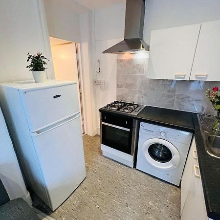 2 Bed Flat In The Heart Of Marylebone Apartment Лондон Екстериор снимка