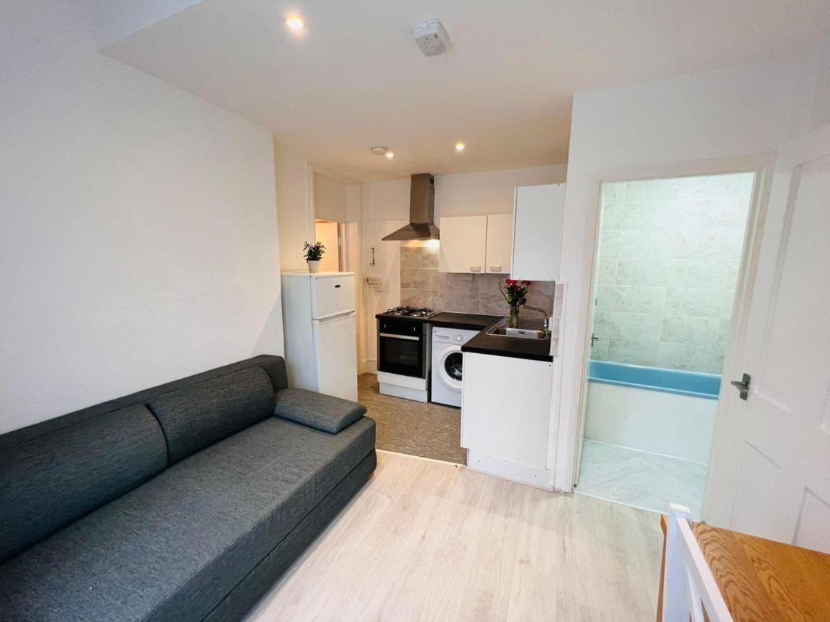 2 Bed Flat In The Heart Of Marylebone Apartment Лондон Екстериор снимка